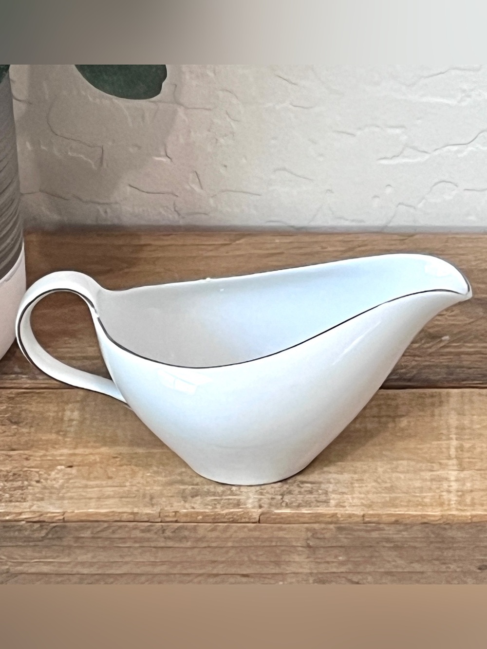 Vintage Fukagawa Arita Hand Painted Pattern 714 Gravy Boat Japan - Picture 2 of 4